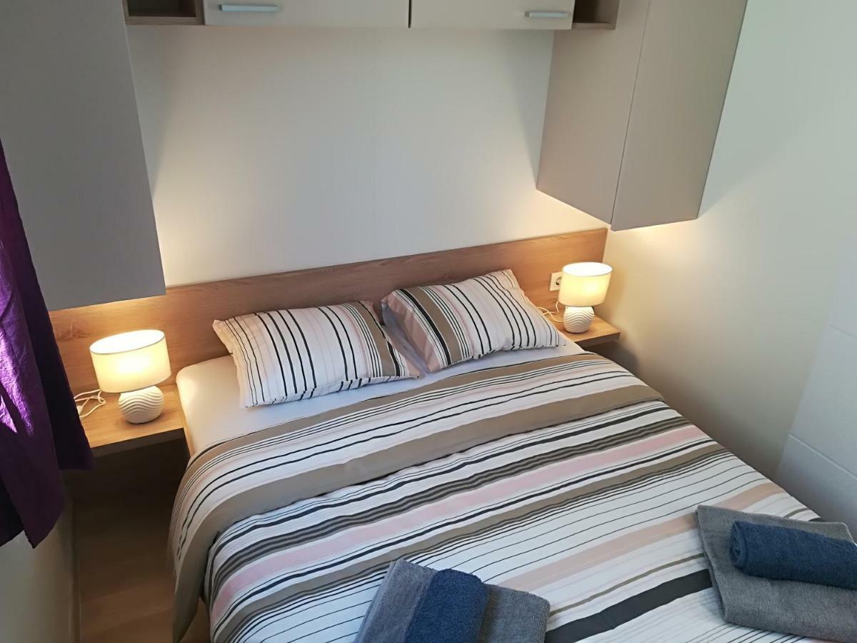 Holiday Home Happiness Privlaka  Exterior foto